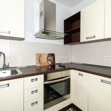 Trstenik Apartment, Cute Place With Sea View Appartement Split