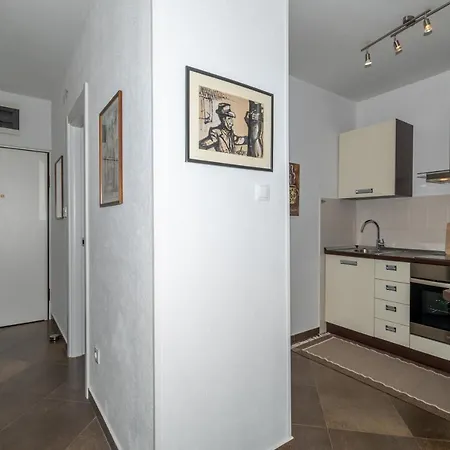 Apartment Trstenik Beach Apartment *